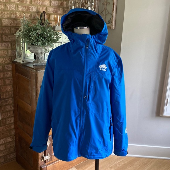 ROOTS BLUE HOODED JACKET LARGE EXCELLENT waterproof - Picture 1 of 8